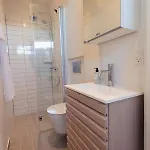 公寓 Dock House 95-97