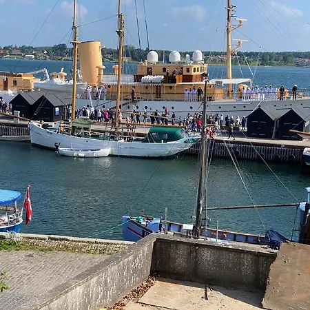 アパート Dock House 95-97