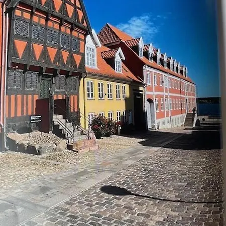 Dock House 95-97 アパート ミゼルファート